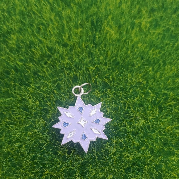 Purple Pastel Snowflake Pendant P305 - Picture 1 of 2